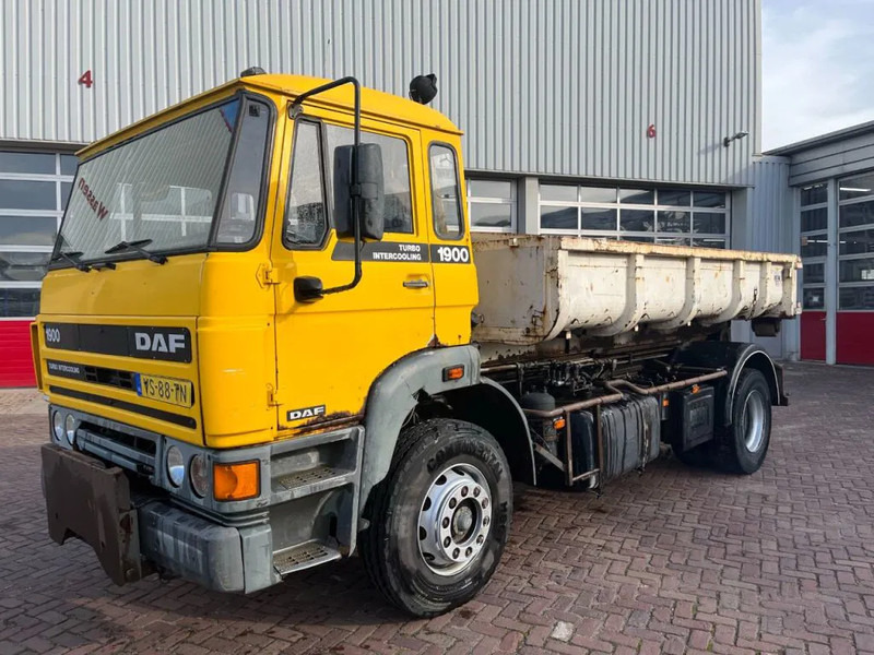 DAF 1900 F HAAKARM - Camión portacontenedore/ Intercambiable: foto 1 DAF 1900 F HAAKARM - Camión portacontenedore/ Intercambiable: foto 1
