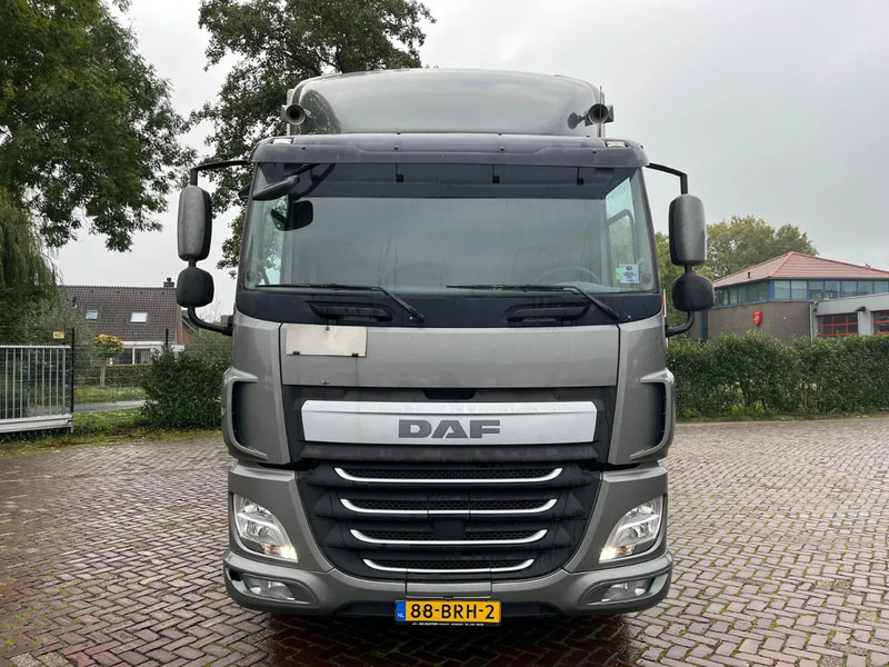 DAF CF 290 FA - Camión caja cerrada: foto 3 DAF CF 290 FA - Camión caja cerrada: foto 3