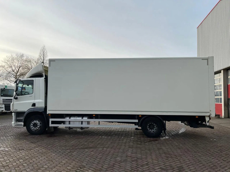 DAF CF 310 FA EURO 6 - Camión caja cerrada: foto 4 DAF CF 310 FA EURO 6 - Camión caja cerrada: foto 4