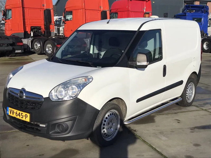 Opel Combo 1.6 CDTI - Furgón: foto 3 Opel Combo 1.6 CDTI - Furgón: foto 3