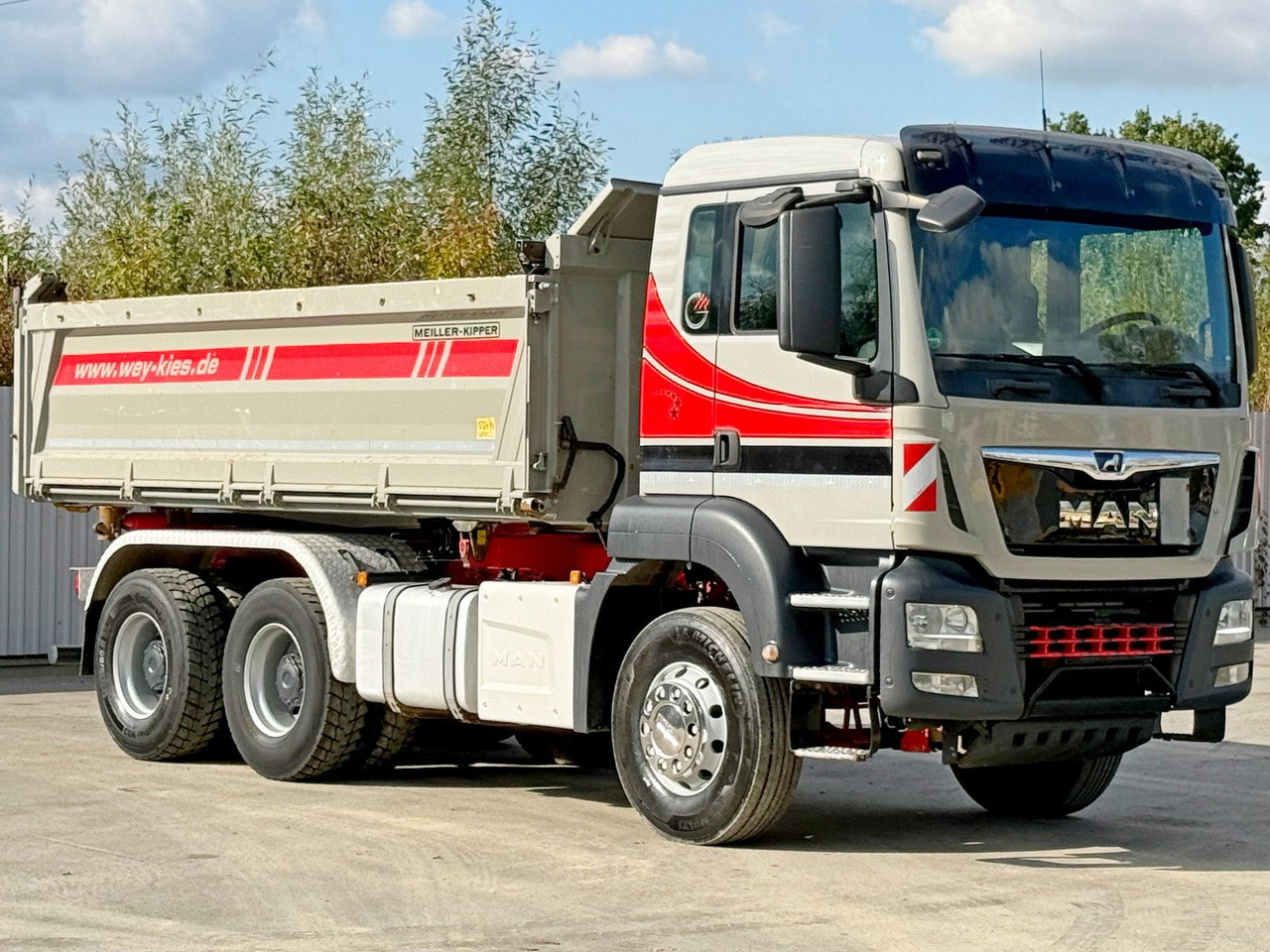 MAN TGS 26.460 * Kipper 4,90m+BORDMATIC * 6x4 * TOP - Camión volquete, Camión grúa: foto 4 MAN TGS 26.460 * Kipper 4,90m+BORDMATIC * 6x4 * TOP - Camión volquete, Camión grúa: foto 4