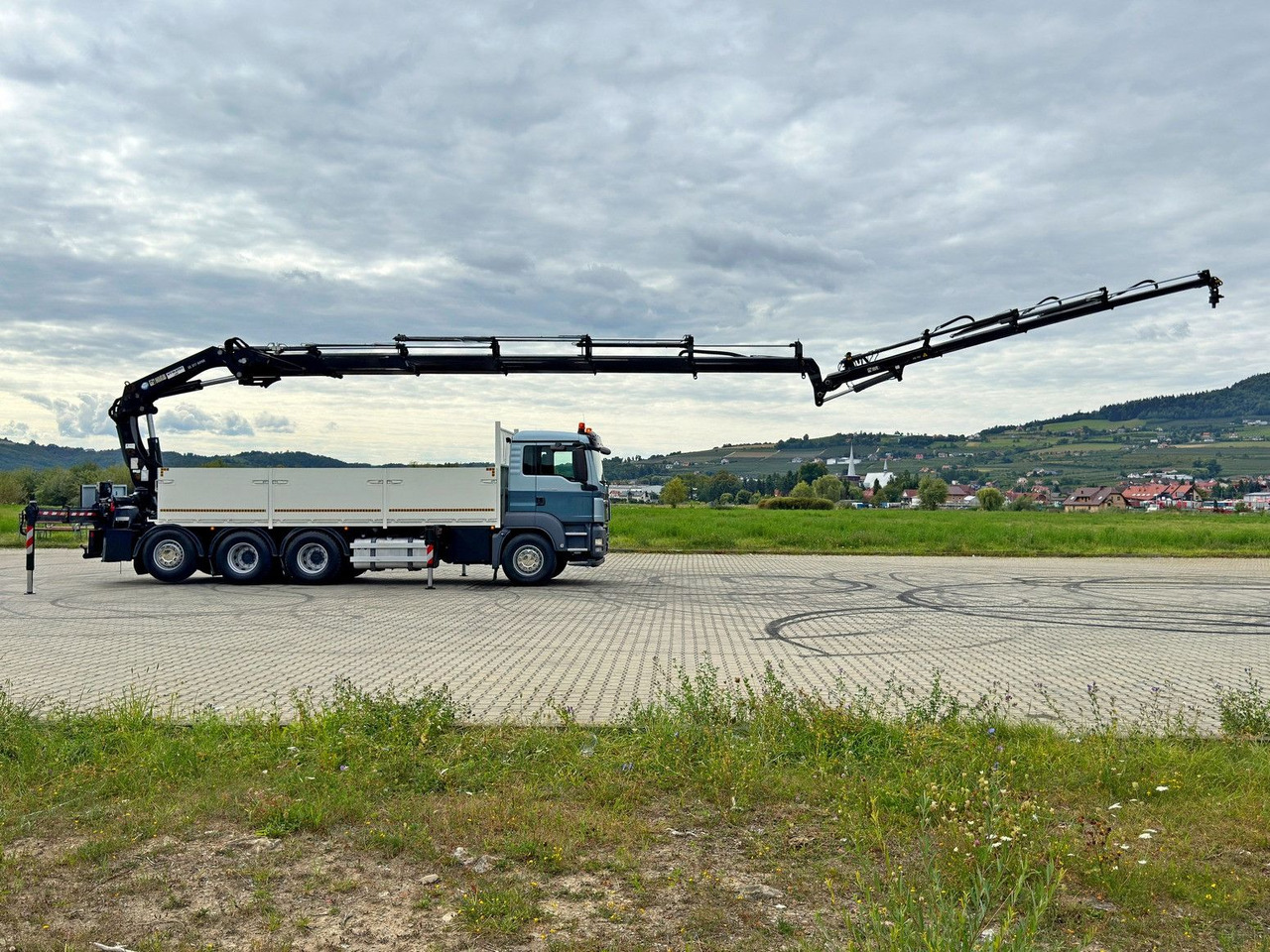 MAN TGS 35.480*HIAB 377 E-5 HIPRO+JIB 70X-3FUNK /8x4 - Camión grúa: foto 5 MAN TGS 35.480*HIAB 377 E-5 HIPRO+JIB 70X-3FUNK /8x4 - Camión grúa: foto 5