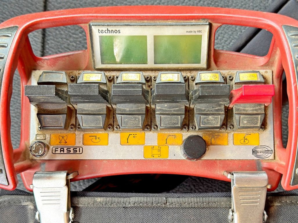 Camión grúa Mercedes-Benz AROCS 2548* FASSI F245A.0.24 E + FUNK / 6x4 *TOP: foto 13 Camión grúa Mercedes-Benz AROCS 2548* FASSI F245A.0.24 E + FUNK / 6x4 *TOP: foto 13