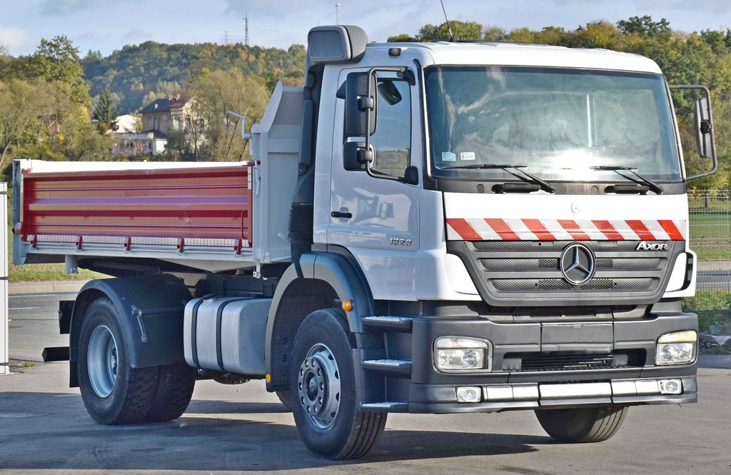 Mercedes-Benz AXOR 1823 * KIPPER 4,45 m * TOPZUSTAND - Camión volquete, Camión grúa: foto 4 Mercedes-Benz AXOR 1823 * KIPPER 4,45 m * TOPZUSTAND - Camión volquete, Camión grúa: foto 4