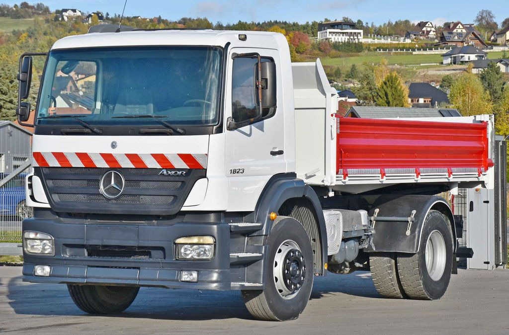 Mercedes-Benz AXOR 1823 * KIPPER 4,45 m * TOPZUSTAND - Camión volquete, Camión grúa: foto 5 Mercedes-Benz AXOR 1823 * KIPPER 4,45 m * TOPZUSTAND - Camión volquete, Camión grúa: foto 5