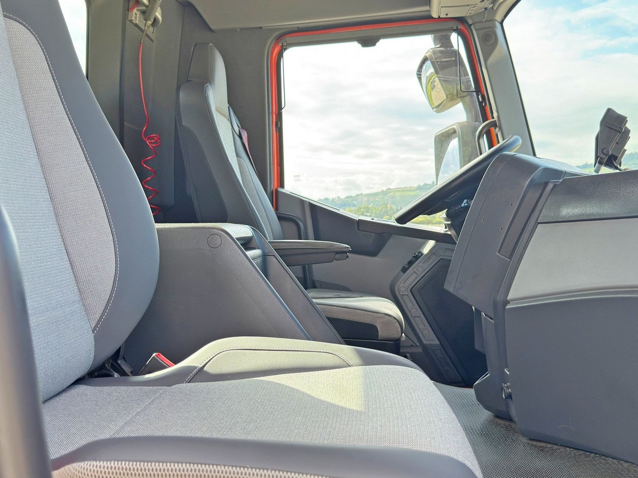 Leasing de Renault C 430 *KIPPER 6,80m* HIAB X-HIDUO 188 ES-4 * 8x4 Renault C 430 *KIPPER 6,80m* HIAB X-HIDUO 188 ES-4 * 8x4: foto 11 Leasing de Renault C 430 *KIPPER 6,80m* HIAB X-HIDUO 188 ES-4 * 8x4 Renault C 430 *KIPPER 6,80m* HIAB X-HIDUO 188 ES-4 * 8x4: foto 11