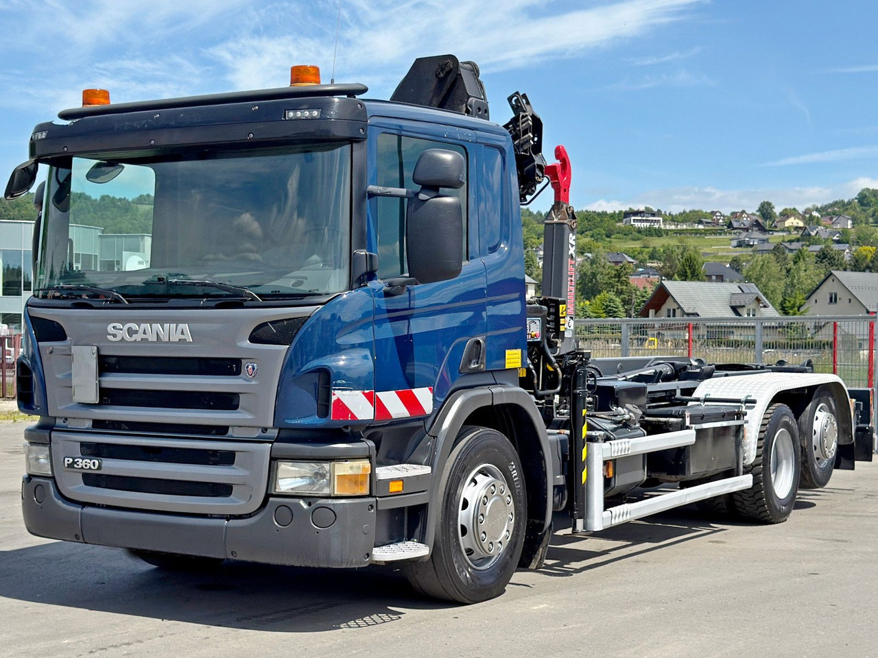 Scania P 360 * ABROLLKIPPER * HIAB 111 BS -2 HIDUO/FUNK - Camión multibasculante, Camión grúa: foto 4 Scania P 360 * ABROLLKIPPER * HIAB 111 BS -2 HIDUO/FUNK - Camión multibasculante, Camión grúa: foto 4