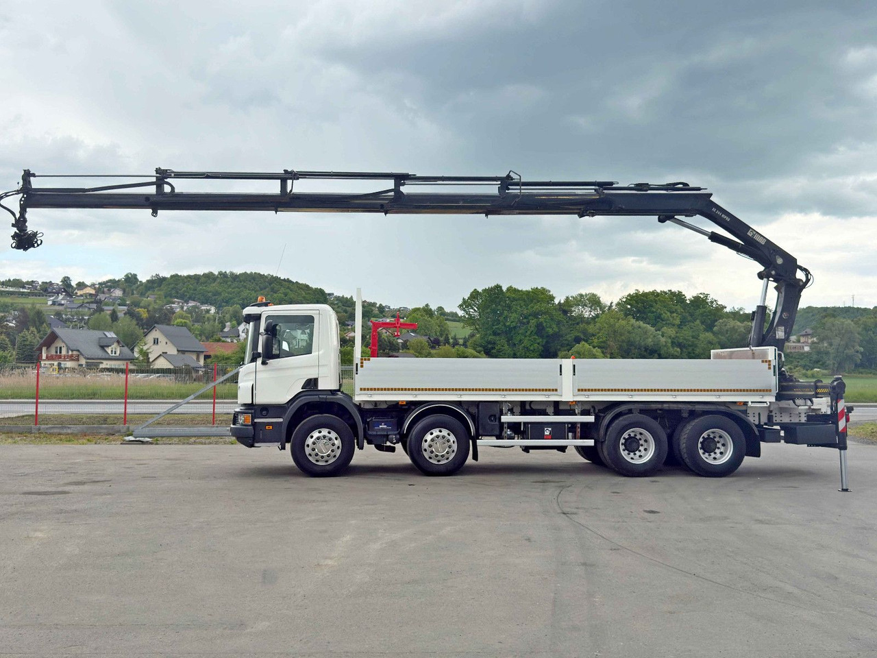 Scania P 410*PLATFORM 7,00m*HIAB 244 E-5 HIPRO+FUNK/8x4 Scania P 410*PRITSCHE 7,00m*HIAB 244 E-5 HIPRO+FUNK/8x4 - Camión grúa, Camión caja abierta: foto 5 Scania P 410*PLATFORM 7,00m*HIAB 244 E-5 HIPRO+FUNK/8x4 Scania P 410*PRITSCHE 7,00m*HIAB 244 E-5 HIPRO+FUNK/8x4 - Camión grúa, Camión caja abierta: foto 5