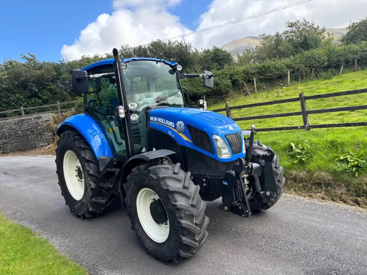 2016 Newholland T5 105 - Tractor: foto 1 2016 Newholland T5 105 - Tractor: foto 1
