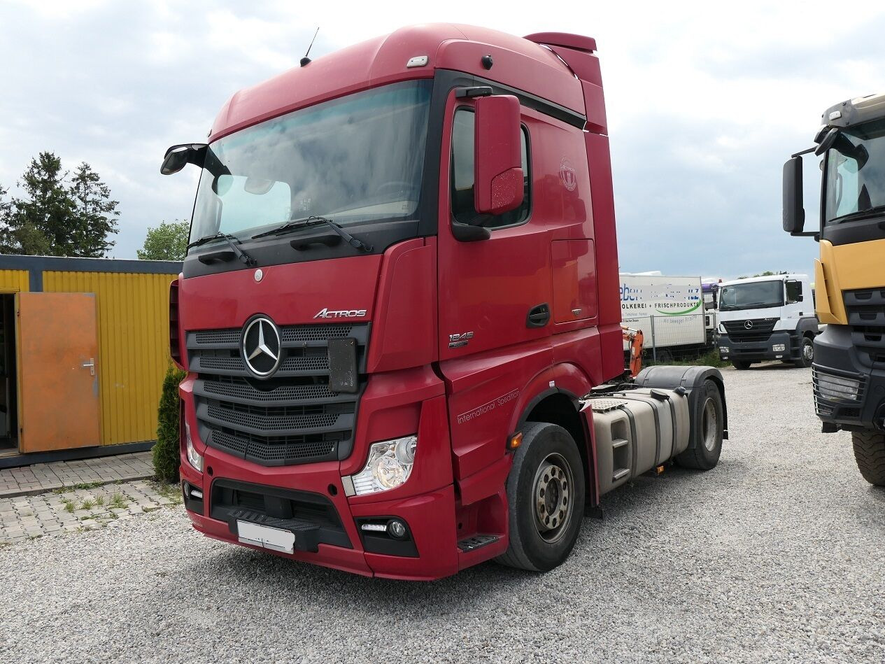 Mercedes-Benz Actros 1845 - Cabeza tractora: foto 3 Mercedes-Benz Actros 1845 - Cabeza tractora: foto 3
