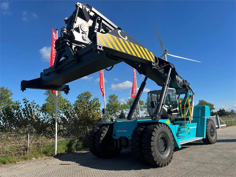 KONECRANES LIFTACE 4532 TCE5 - Reach stacker: foto 4 KONECRANES LIFTACE 4532 TCE5 - Reach stacker: foto 4