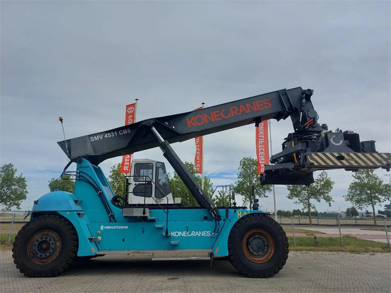 KONECRANES SMV 4531 CB5 - Reach stacker: foto 1 KONECRANES SMV 4531 CB5 - Reach stacker: foto 1