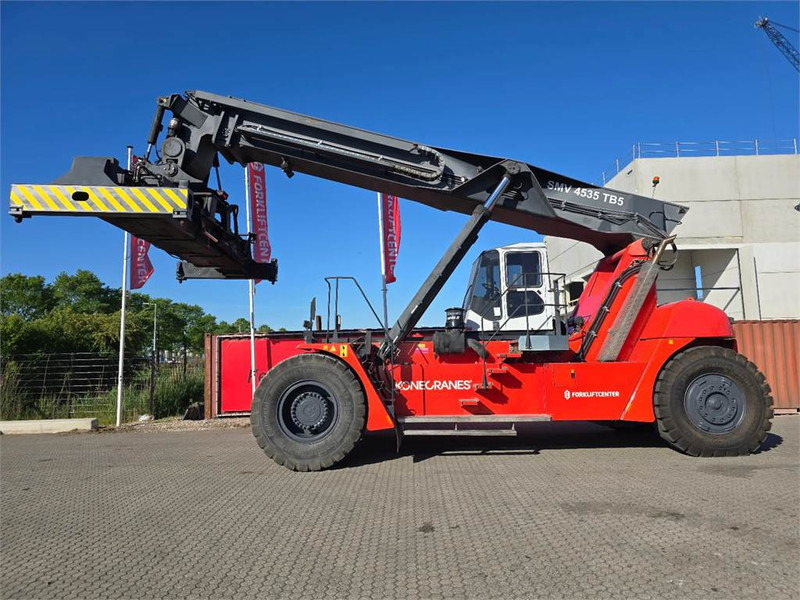 KONECRANES SMV 4535 TB5 - Reach stacker: foto 2 KONECRANES SMV 4535 TB5 - Reach stacker: foto 2