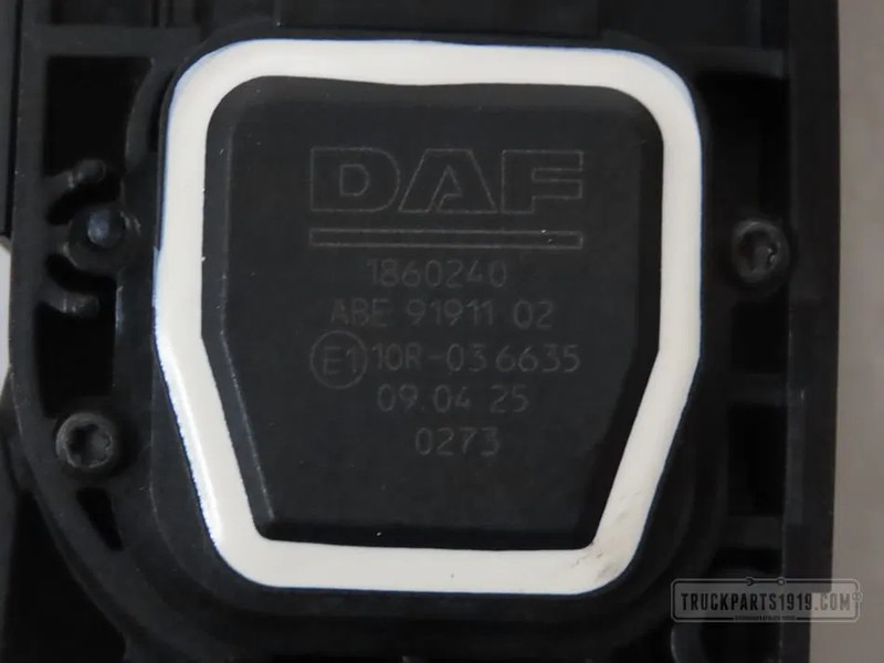DAF 1860240 Gaspedaal DAF XF - Salpicadero para Camión: foto 2 DAF 1860240 Gaspedaal DAF XF - Salpicadero para Camión: foto 2
