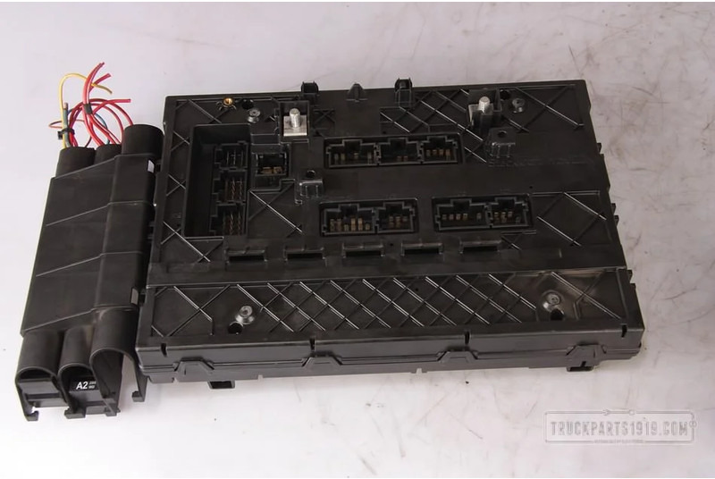 Hella Electrical System ECU SAM cabine MB MP4 - Sistema eléctrico para Camión: foto 2 Hella Electrical System ECU SAM cabine MB MP4 - Sistema eléctrico para Camión: foto 2