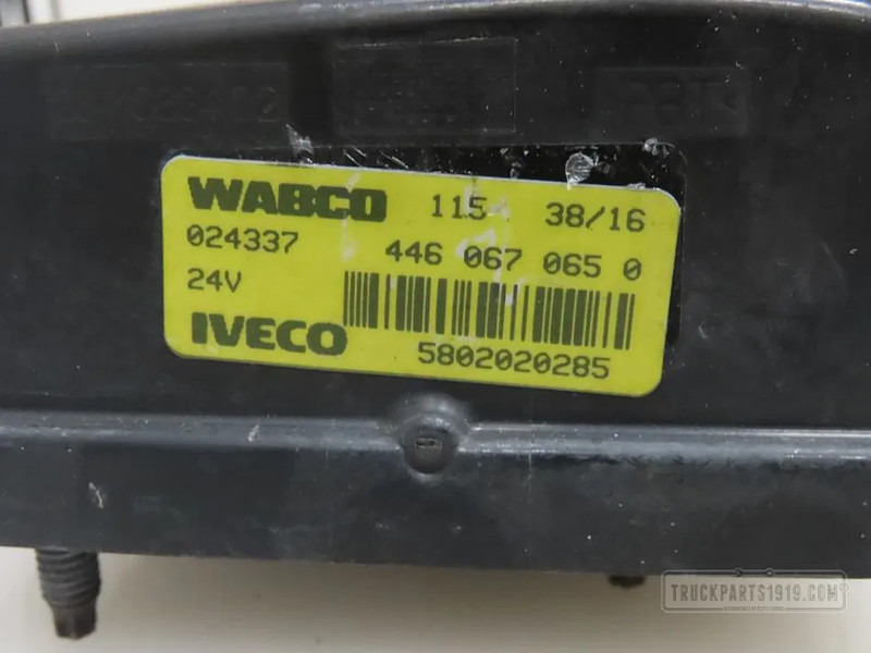 Iveco 5802020285 Afstandsradar - Unidad de control para Camión: foto 2 Iveco 5802020285 Afstandsradar - Unidad de control para Camión: foto 2