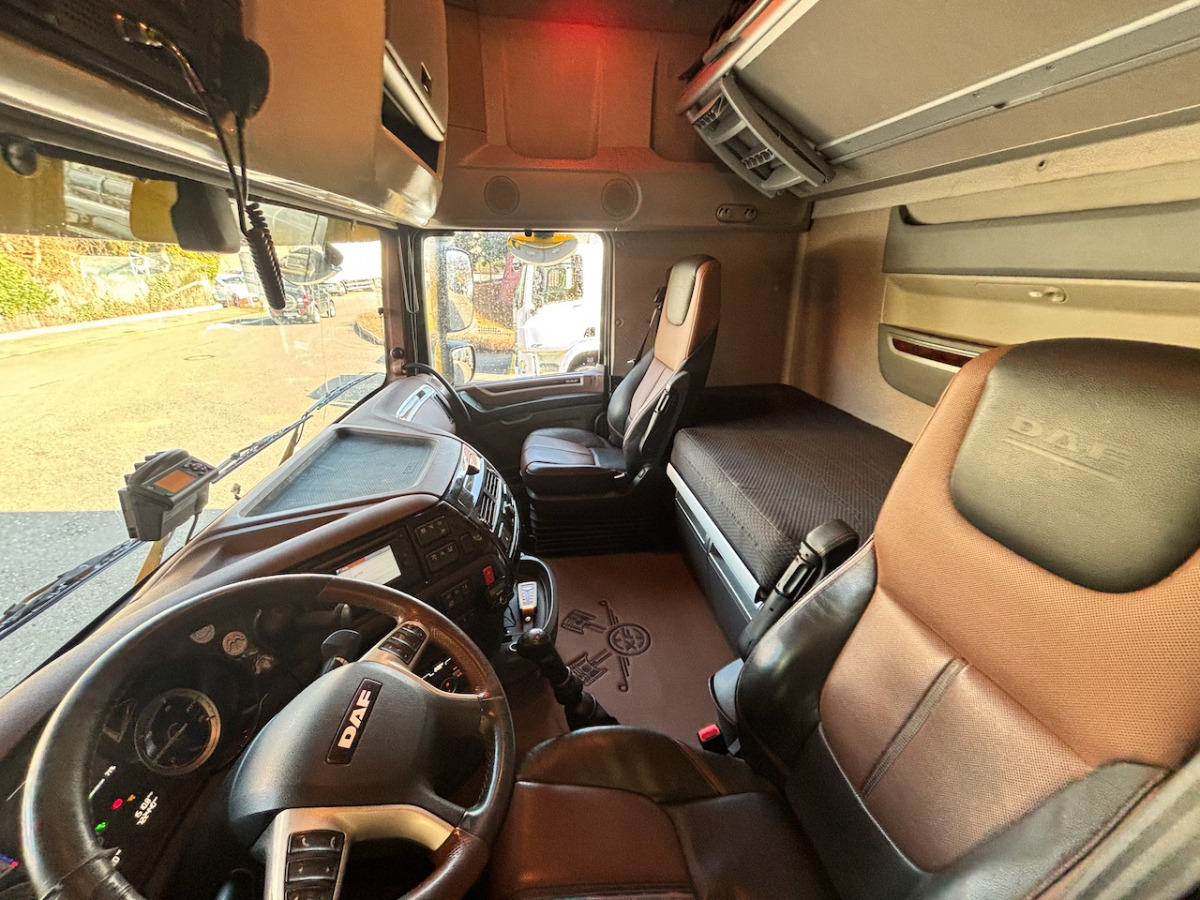 DAF FAN XF 530 LTD - Camión lona: foto 5 DAF FAN XF 530 LTD - Camión lona: foto 5