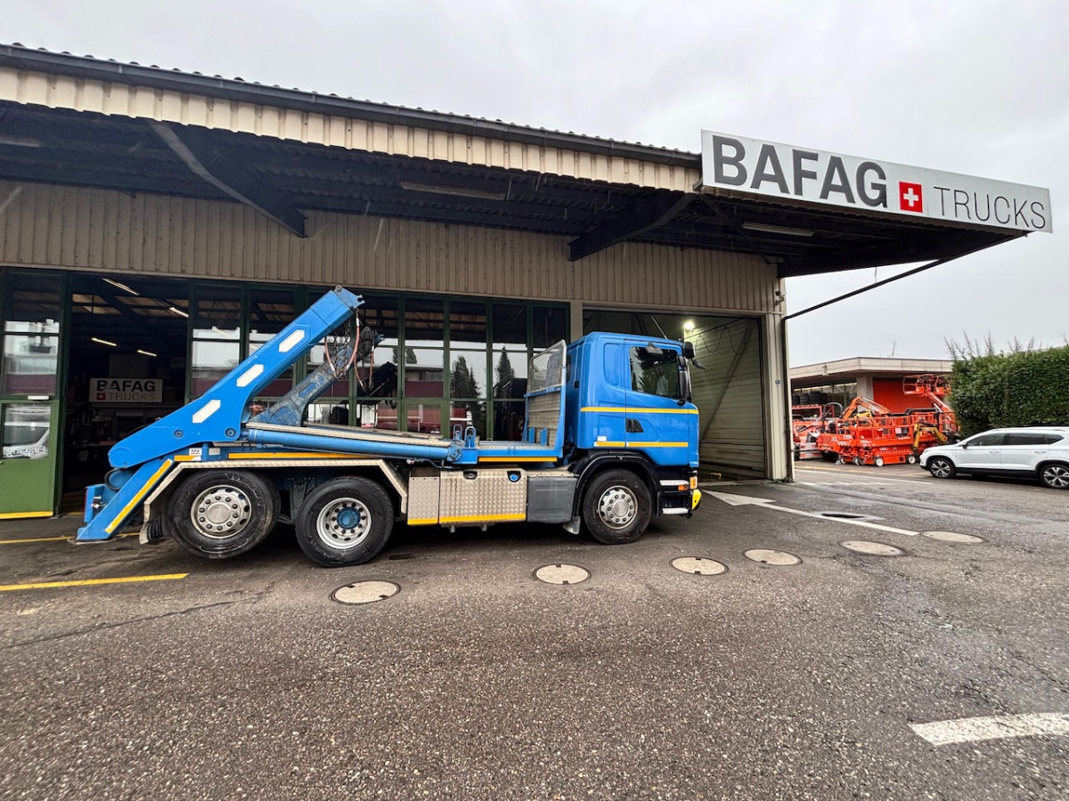 SCANIA G450 LB 6x2 - Camión portacontenedor de cadenas: foto 2 SCANIA G450 LB 6x2 - Camión portacontenedor de cadenas: foto 2