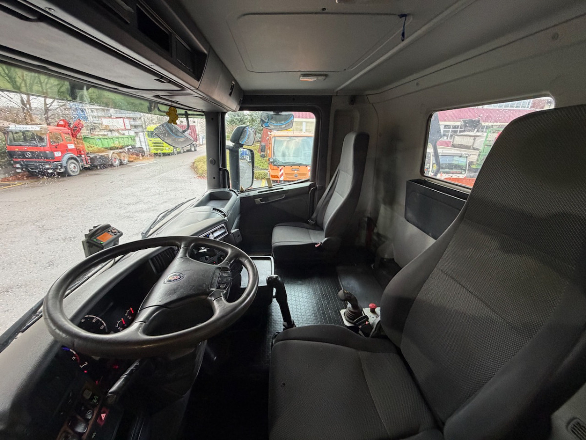 SCANIA R440 CB 8x4 - Camión multibasculante: foto 4 SCANIA R440 CB 8x4 - Camión multibasculante: foto 4