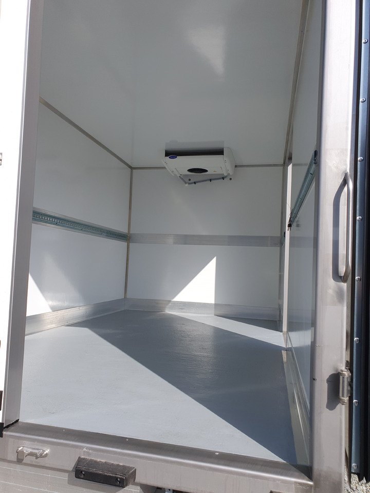 Renault Master Kühlkoffer O°/+20°C 230V Standkühlung - Furgoneta frigorifica: foto 4 Renault Master Kühlkoffer O°/+20°C 230V Standkühlung - Furgoneta frigorifica: foto 4