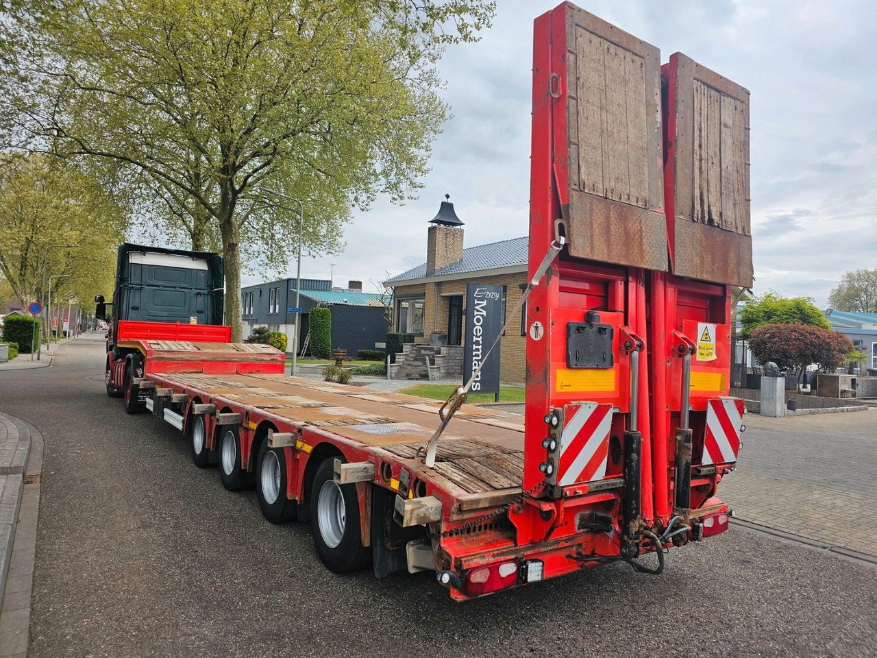 Kässbohrer LB4E Semie Tieflader Mit Rampen - Semirremolque góndola rebajadas: foto 4 Kässbohrer LB4E Semie Tieflader Mit Rampen - Semirremolque góndola rebajadas: foto 4