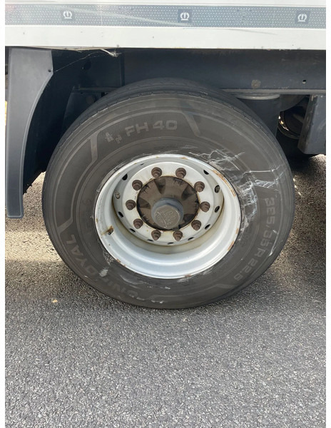 Krone Koeler 3 Asser met laadklep. Komt nog binnen - Semirremolque frigorífico: foto 4 Krone Koeler 3 Asser met laadklep. Komt nog binnen - Semirremolque frigorífico: foto 4