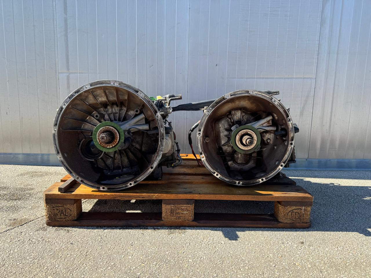 AUTOMATIC GEARBOX G56-6 & G85-6 MERCEDES ATEGO - Caja de cambios y piezas: foto 2 AUTOMATIC GEARBOX G56-6 & G85-6 MERCEDES ATEGO - Caja de cambios y piezas: foto 2