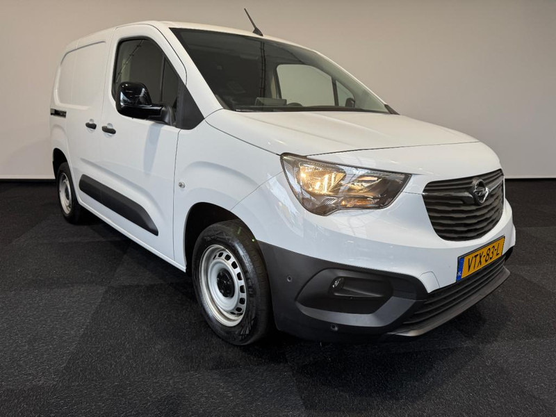 Opel COMBO 1.5 Blue HDI 100 S&S Airco Navigatie Apple car play 3 zits - Furgoneta pequeña: foto 1 Opel COMBO 1.5 Blue HDI 100 S&S Airco Navigatie Apple car play 3 zits - Furgoneta pequeña: foto 1