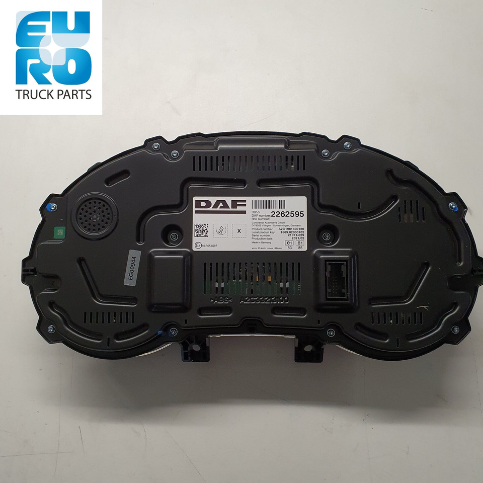 DAF INSTRUMMENTENPANEEL,COMBI INSTRUMENT ,CONTROLPANEL 2262595 - Salpicadero para Camión: foto 2 DAF INSTRUMMENTENPANEEL,COMBI INSTRUMENT ,CONTROLPANEL 2262595 - Salpicadero para Camión: foto 2
