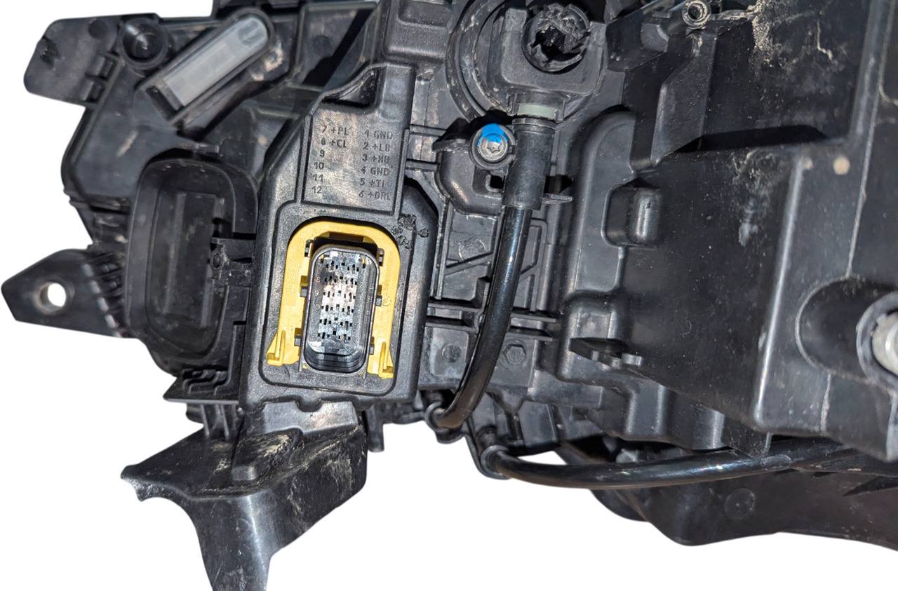 DAF XD XF XG LED-KOPLAMP RECHTS OE | GEBRUIKT | 2188977U - Faro delantero para Camión: foto 4 DAF XD XF XG LED-KOPLAMP RECHTS OE | GEBRUIKT | 2188977U - Faro delantero para Camión: foto 4