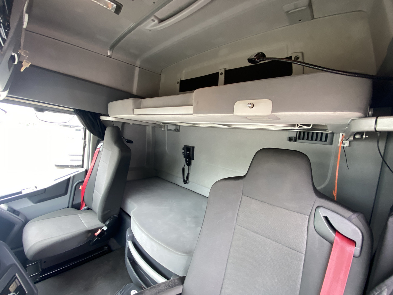 Camión frigorífico para transporte de alimentos RENAULT T: foto 11