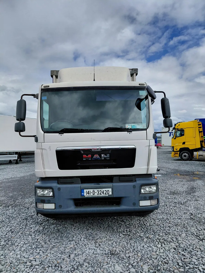 2014 – Man TGM 18.250 2DR AUTO 4X2 - Camión lona: foto 2 2014 – Man TGM 18.250 2DR AUTO 4X2 - Camión lona: foto 2