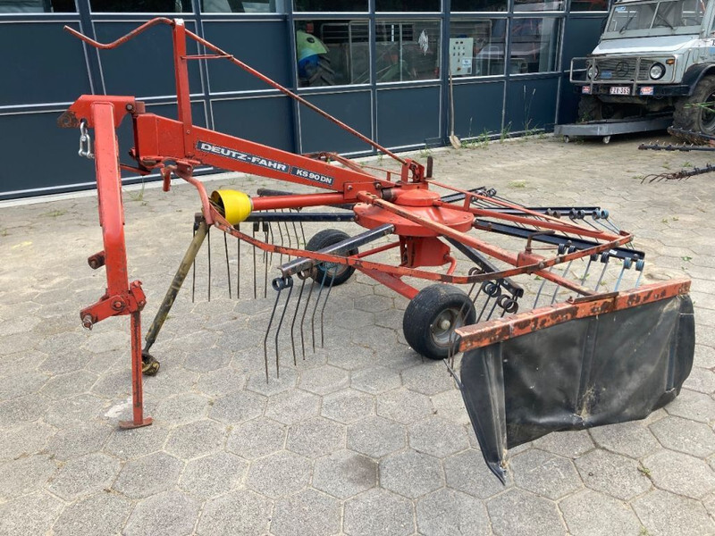 Deutz KS 90 Cirkelhark - Henificadora: foto 1 Deutz KS 90 Cirkelhark - Henificadora: foto 1