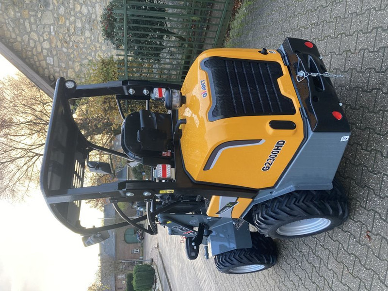 Giant G2300 HD - Cargadora articulada: foto 3 Giant G2300 HD - Cargadora articulada: foto 3