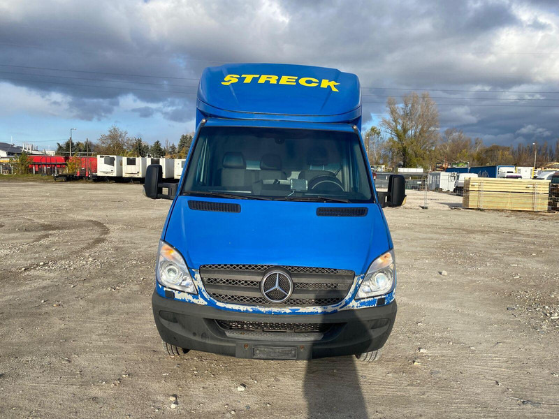 Mercedes-Benz Sprinter 519 - BE Mini Trekker - SZM - 3.5t - Cabeza tractora: foto 3 Mercedes-Benz Sprinter 519 - BE Mini Trekker - SZM - 3.5t - Cabeza tractora: foto 3