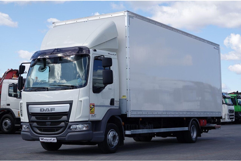 DAF LF 210 / KONTENER - 7 M / SOLÓWKA / WINDA DHOLLANDIA / EURO 6 - Camión caja cerrada: foto 2 DAF LF 210 / KONTENER - 7 M / SOLÓWKA / WINDA DHOLLANDIA / EURO 6 - Camión caja cerrada: foto 2
