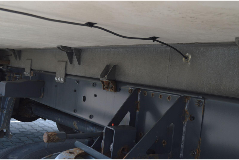 Camión frigorífico DAF LF 310: foto 6