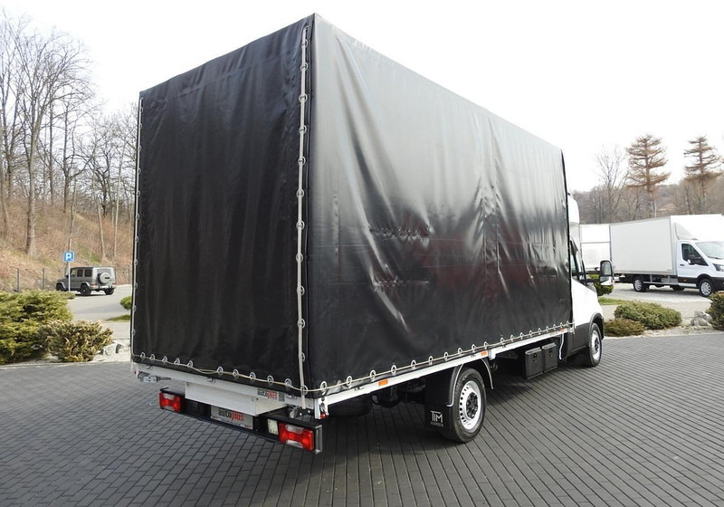 Iveco DAILY 35S18 PLANDEKA 10 PALET WEBASTO TEMPOMAT KLIMATYZACJA 18 - Furgoneta con lona: foto 3 Iveco DAILY 35S18 PLANDEKA 10 PALET WEBASTO TEMPOMAT KLIMATYZACJA 18 - Furgoneta con lona: foto 3