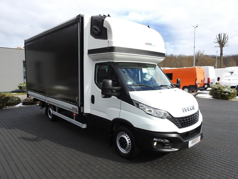 Iveco DAILY 35S18 PLANDEKA 10 PALET WEBASTO TEMPOMAT KLIMATYZACJA 18 - Furgoneta con lona: foto 4 Iveco DAILY 35S18 PLANDEKA 10 PALET WEBASTO TEMPOMAT KLIMATYZACJA 18 - Furgoneta con lona: foto 4