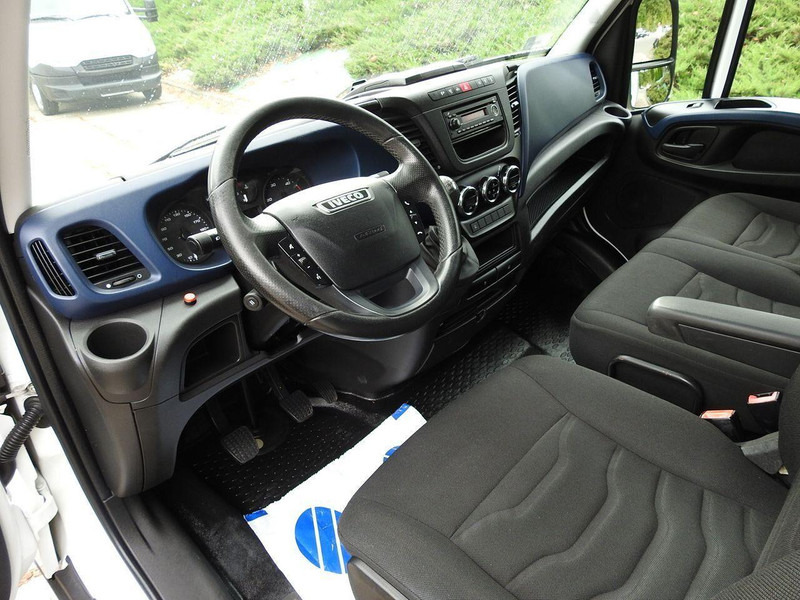 Iveco DAILY 35S18 PLANDEKA WINDA 8 PALET TEMPOMAT KLIMATYZACJA 180KM - Camión caja cerrada: foto 2 Iveco DAILY 35S18 PLANDEKA WINDA 8 PALET TEMPOMAT KLIMATYZACJA 180KM - Camión caja cerrada: foto 2