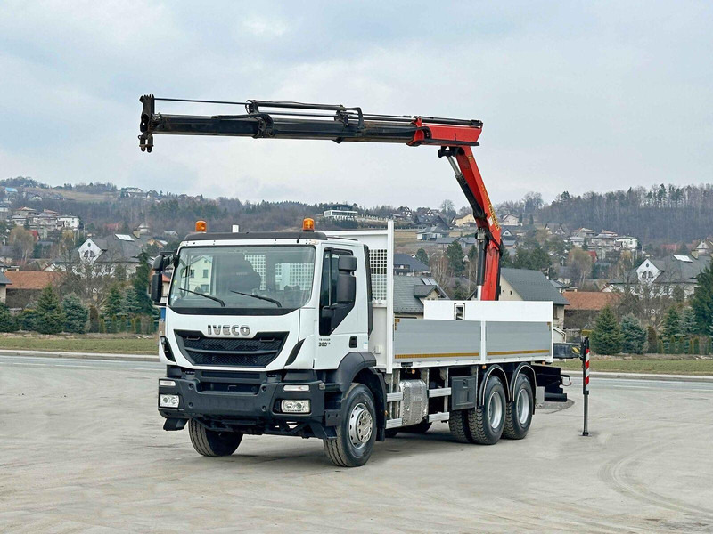 Iveco TRAKKER 360 * PRITSCHE 6,80* PK 16002 B+FUNK*6x4 - Camión caja abierta, Camión grúa: foto 2 Iveco TRAKKER 360 * PRITSCHE 6,80* PK 16002 B+FUNK*6x4 - Camión caja abierta, Camión grúa: foto 2