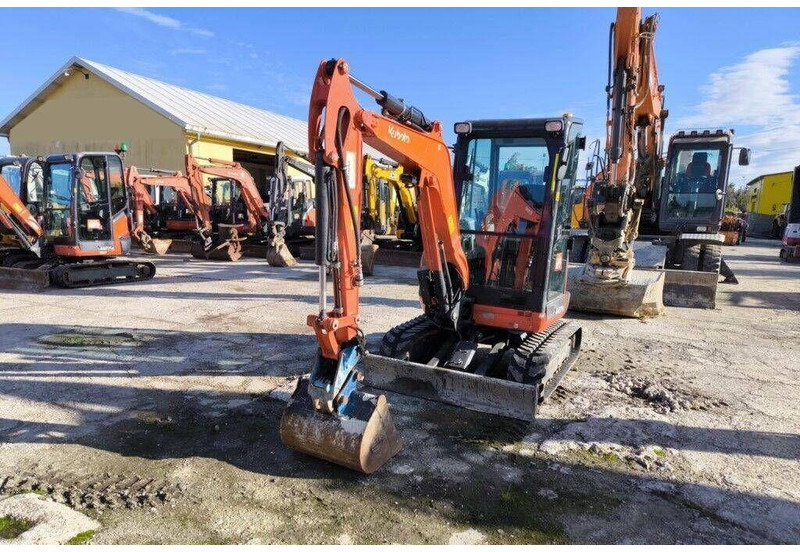 Kubota U27-4 - Crawler mini excavator - Miniexcavadora: foto 4 Kubota U27-4 - Crawler mini excavator - Miniexcavadora: foto 4
