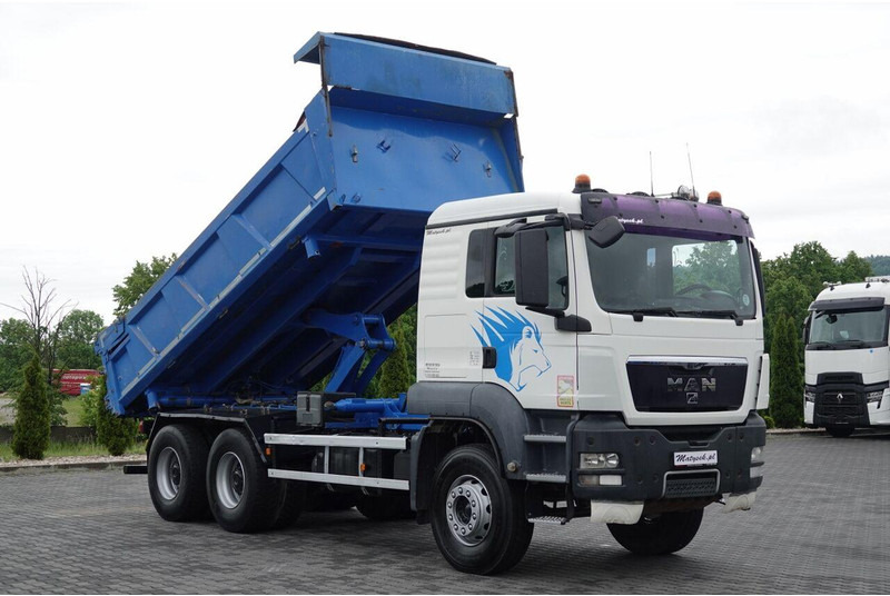 MAN TGS 26.360/ 6x4 / WYWROTKA 2- STRONNA / HYDROBURTA / BORDMATIC - Camión volquete: foto 4 MAN TGS 26.360/ 6x4 / WYWROTKA 2- STRONNA / HYDROBURTA / BORDMATIC - Camión volquete: foto 4