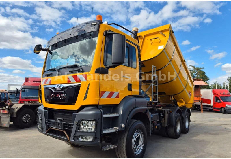 MAN TGS 26.510 - Langendorf Tipper - Camión volquete: foto 1 MAN TGS 26.510 - Langendorf Tipper - Camión volquete: foto 1