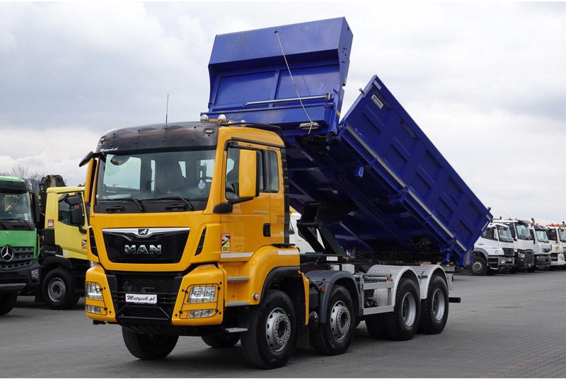 MAN TGS 35.500 / 8x4 / WYWROTKA / HYDROBURTA / BORDMATIK / NAVI / 20 - Camión volquete: foto 2 MAN TGS 35.500 / 8x4 / WYWROTKA / HYDROBURTA / BORDMATIK / NAVI / 20 - Camión volquete: foto 2