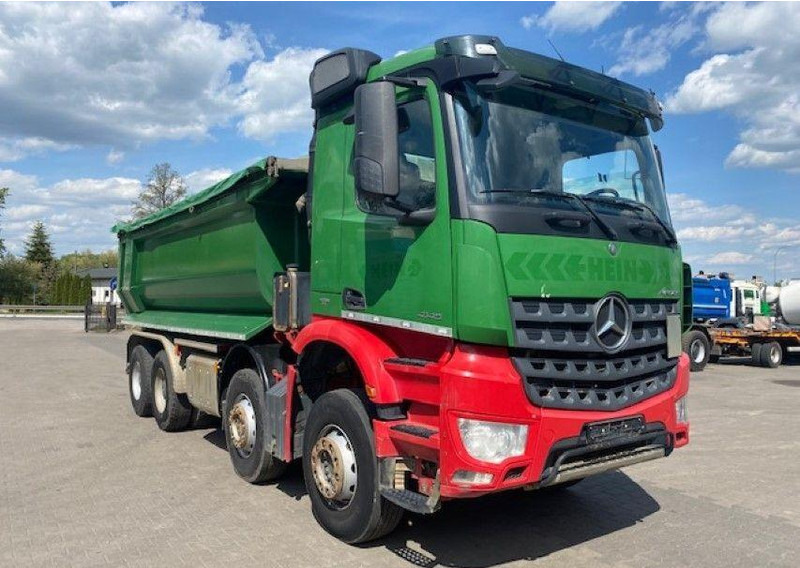 Mercedes-Benz AROCS 4145 - Camión volquete: foto 1 Mercedes-Benz AROCS 4145 - Camión volquete: foto 1