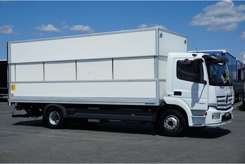 Mercedes-Benz ATEGO / 1524 / ACC / EURO 6 / IZOTERMA + WINDA / 16 PALET - Camión frigorífico: foto 4 Mercedes-Benz ATEGO / 1524 / ACC / EURO 6 / IZOTERMA + WINDA / 16 PALET - Camión frigorífico: foto 4