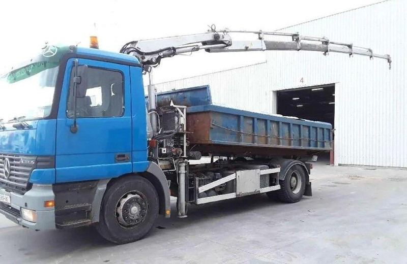 Mercedes-Benz Actros 1835 - Camión caja abierta, Camión grúa: foto 1 Mercedes-Benz Actros 1835 - Camión caja abierta, Camión grúa: foto 1