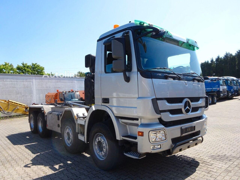 Mercedes-Benz Actros 3244 - Hook lift truck 8x4 - Camión multibasculante, Camión grúa: foto 3 Mercedes-Benz Actros 3244 - Hook lift truck 8x4 - Camión multibasculante, Camión grúa: foto 3