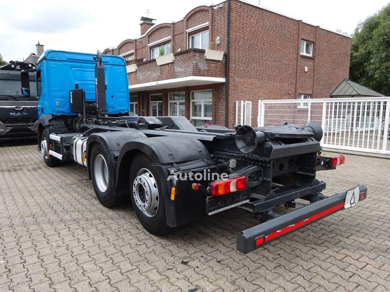 Mercedes-Benz Antos 2533 - Hook lift truck 6x2 - Camión multibasculante: foto 4 Mercedes-Benz Antos 2533 - Hook lift truck 6x2 - Camión multibasculante: foto 4